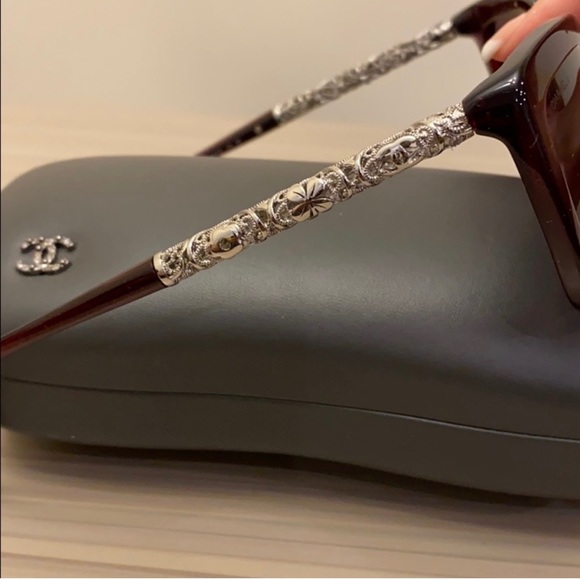 TChanel Burgundy Special Edition Bijoux Sunglasses - Picture 2 of 5